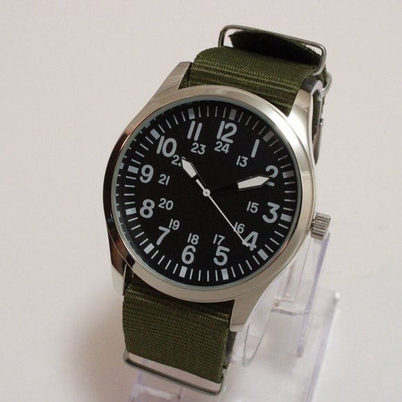 Men's Quartz Field Watch Silver Tone Case Green Military Strap 42mm - Picture 4 of 11